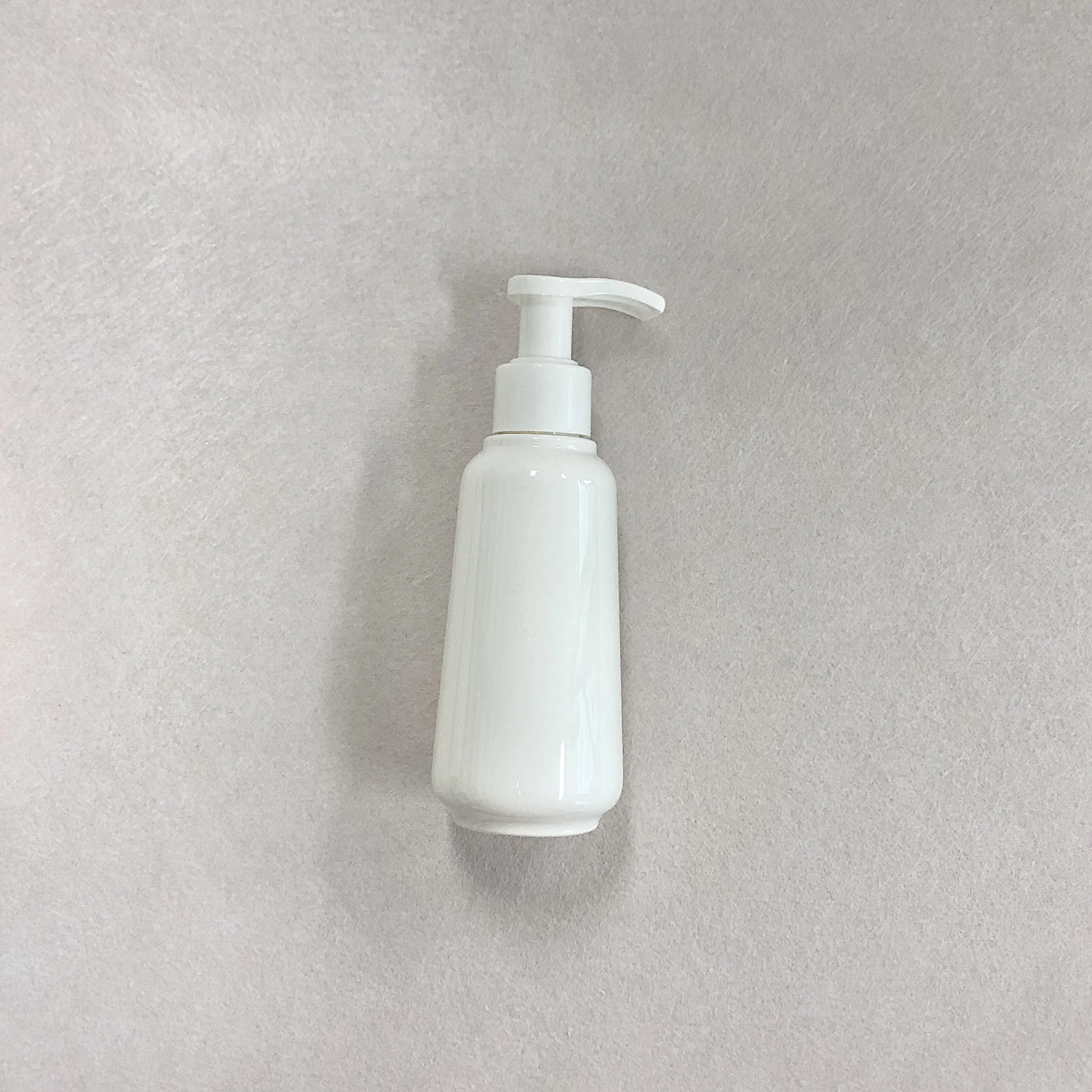 60ml 100ml Premium Refillable Clear Plastic Lotion Bottle with White Lid for Skincare Moisturizer Travel Leak-Proof Cosmetic Container Plastic Lotion Bottle