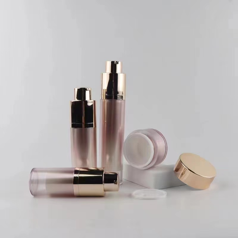Trendy 30g 50g 80g 100ml Refillable Cute Cosmetic Containers Luxury Rose Gold Color as Material Plastic Bottle Creamjar for Personal Care Set