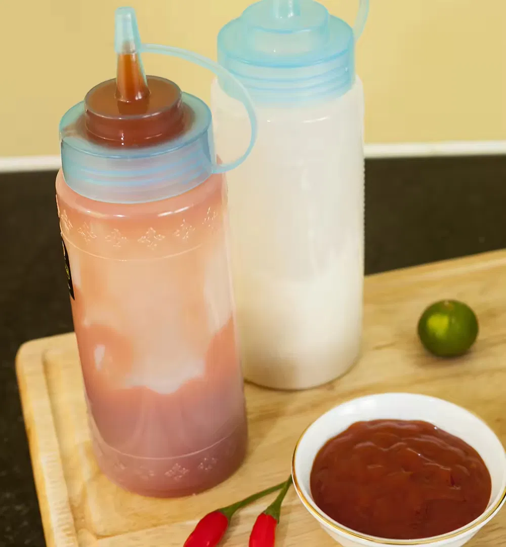 Squeeze Bottle Detail 6