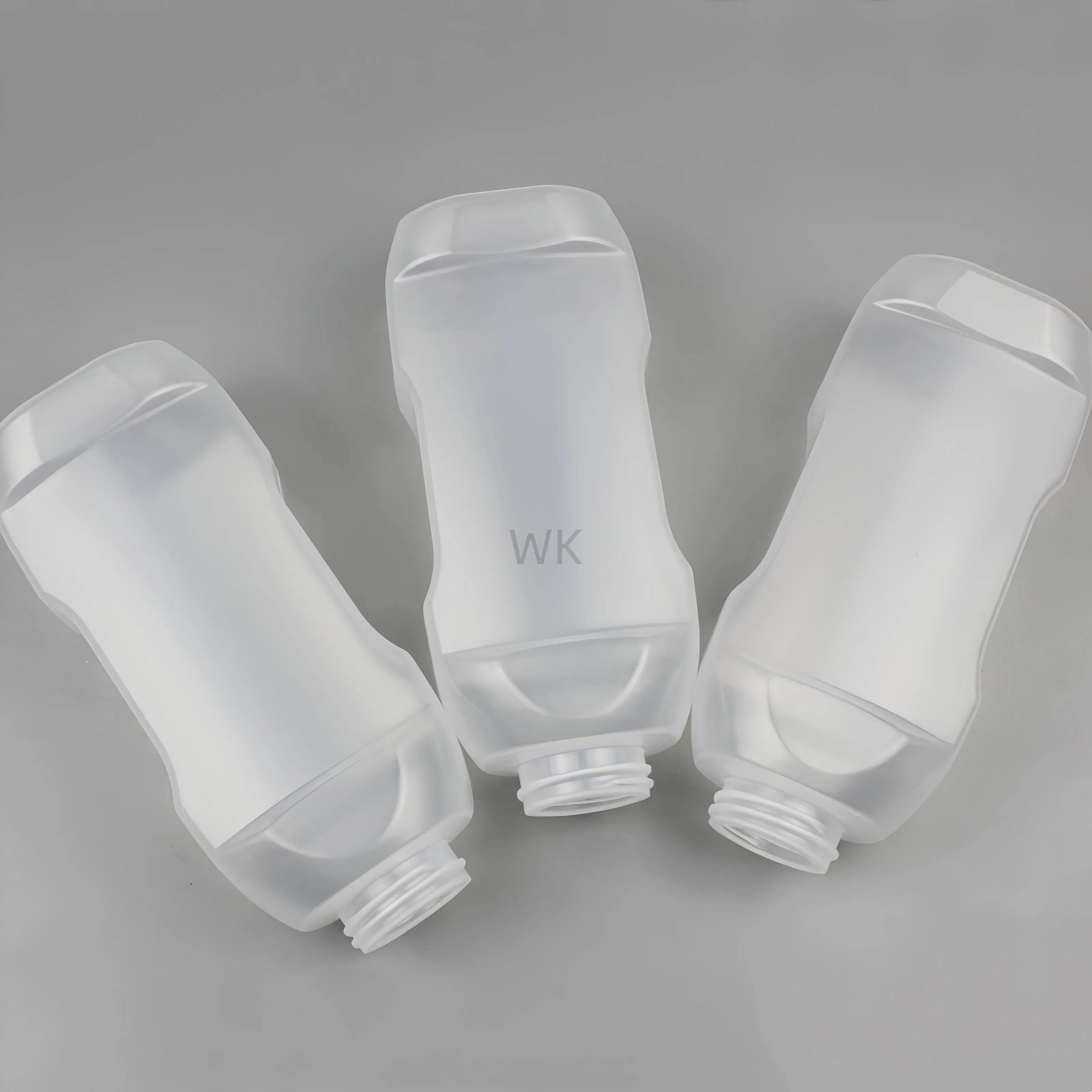 500ml PE Sauce Bottle Food Level Plastic Honey Bottle with Flip Top Cap