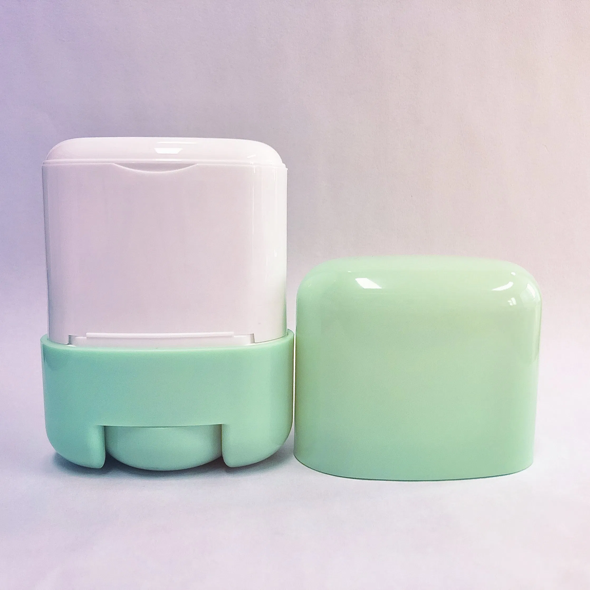 Travel-Friendly Empty Plastic Deodorant Bottle for Easy Refills