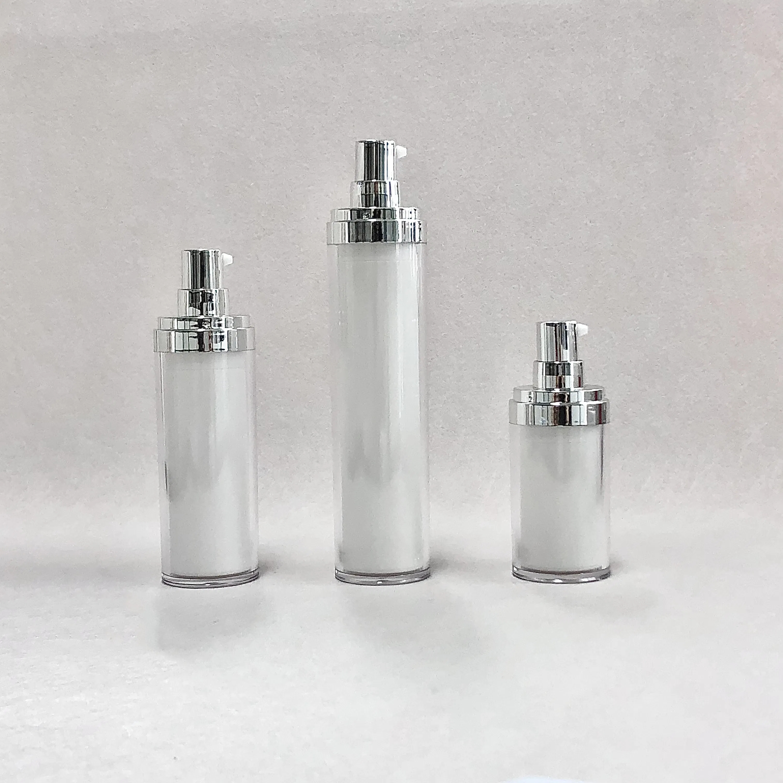 30ml 50ml Travel Friendly White Vacuum Cosmetic Lotion Bottle Plastic Airless Bottle Multiple Sizes with Gold