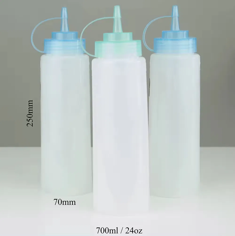 24 Ounce Squeeze Bottle Clear Plastic Free Refillable Squeeze Bottle for Olive Oil Dressing Sauce