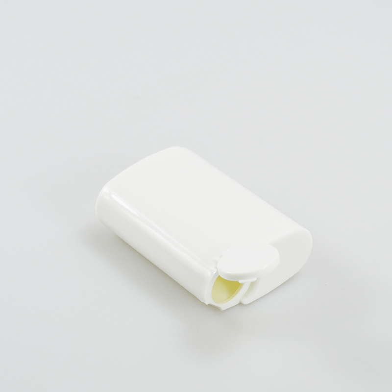 40cc Plastic PP Candy and Gum Box Plastic Candy Bottle with Round Flip Top Cap