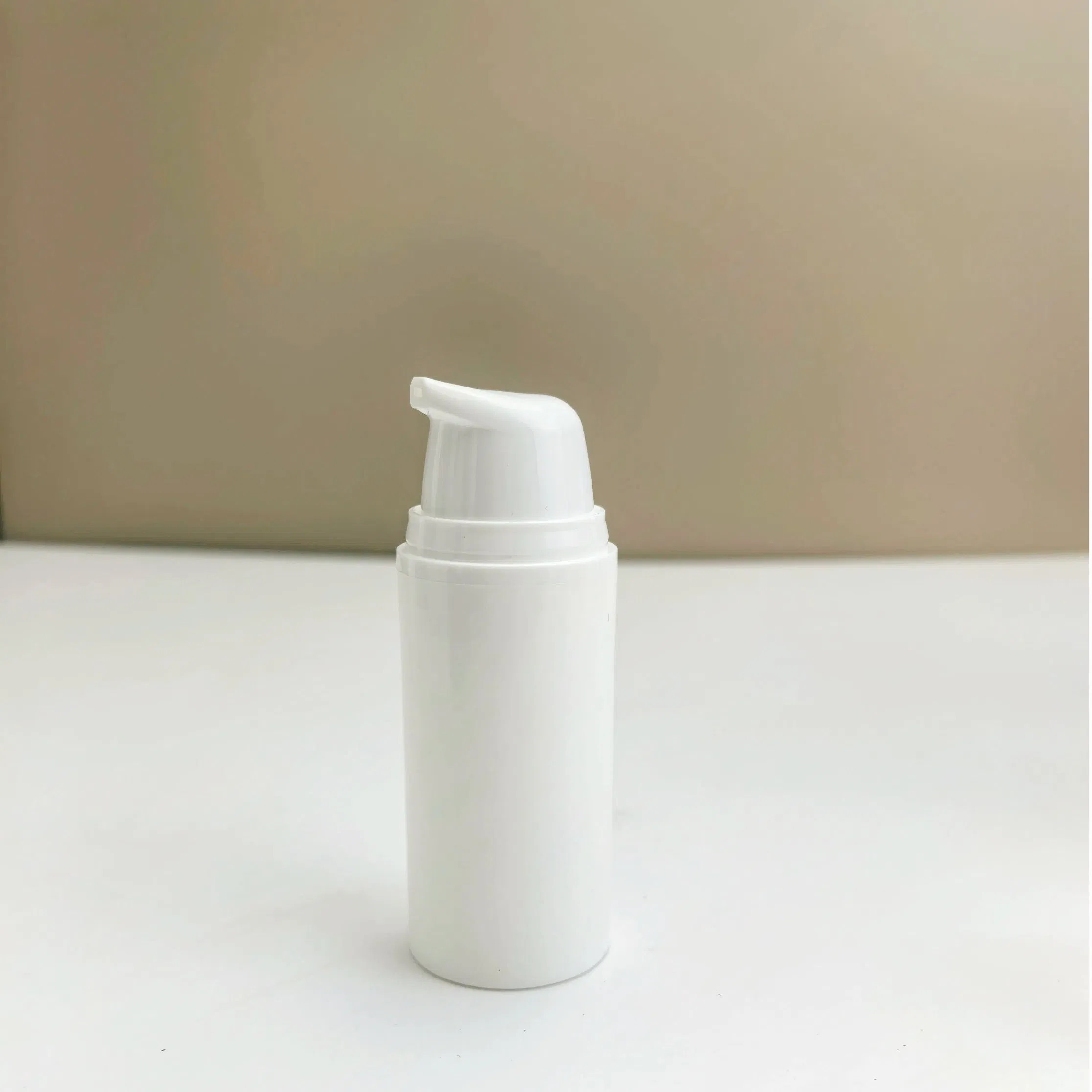 15ml 30ml 50ml Cosmetic Facial Skin Care Serum Cleanser Lotion PP Plastic Airless Bottle with Pump