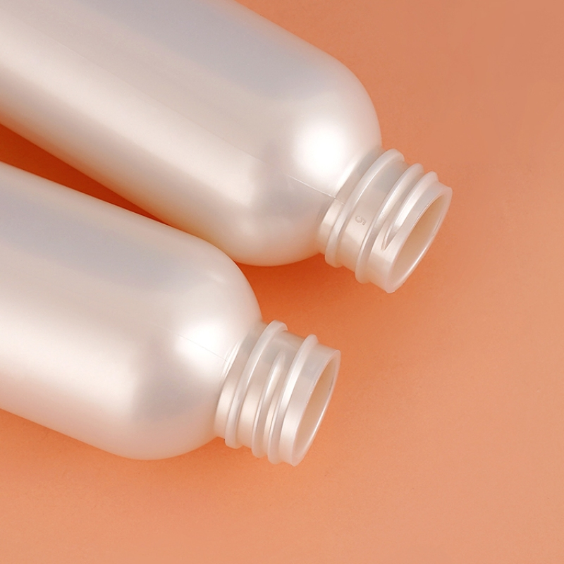 Eco-Friendly Customizable Reusable Spray Bottle with Dispenser Plastic Packaging Fine Mist Sprayer Trigger Spray Bottle