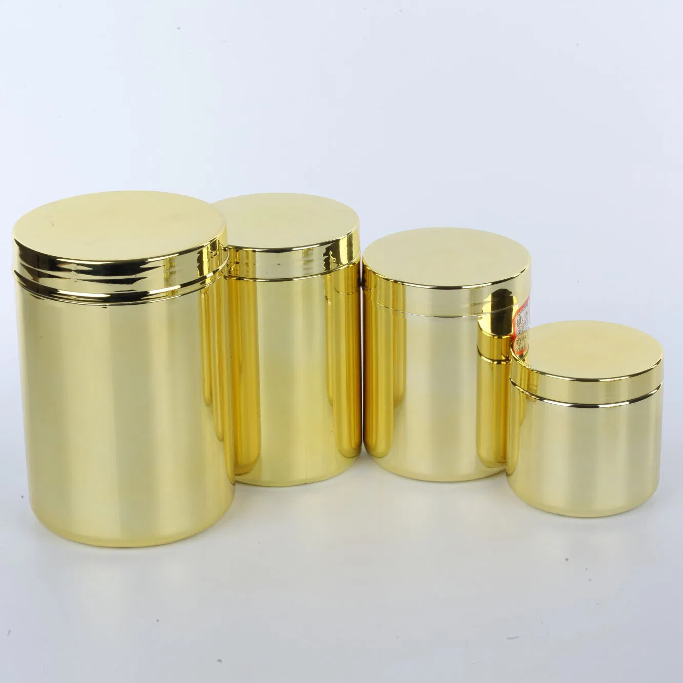 Gold Refill Packaging Containers with Empty Plastic Bottles