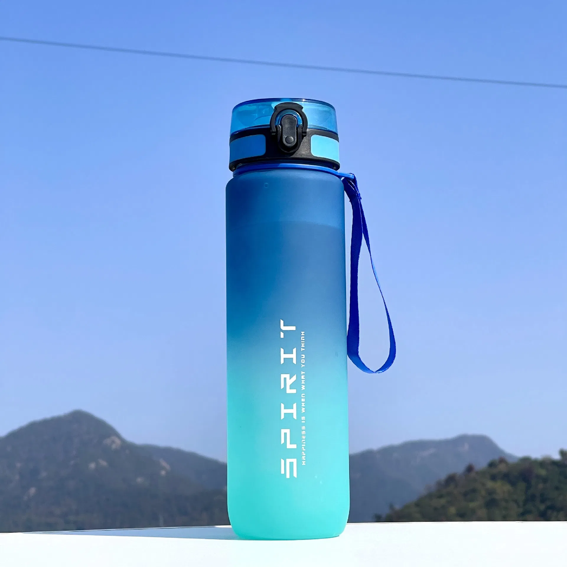 Customized Sports Leak Proof Colorful Plastic Cup Water Bottle with Filter Portable Rope Outdoor Travel Gym Fitness Jugs 1000ml