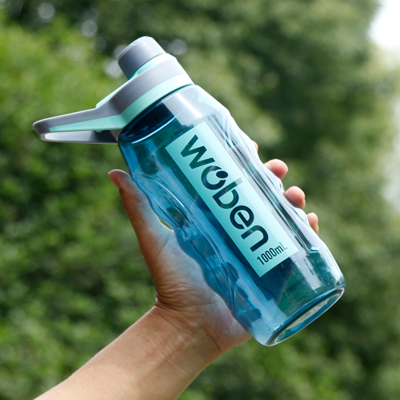 Personalized Plastic Bottle with Custom Logo and Durable Packaging