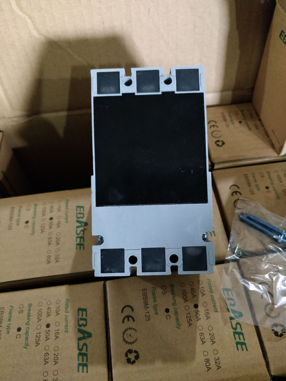AC 500V 800V Mccb 100a 3p 400 Amp 630a 3 Phase Circuit Breaker