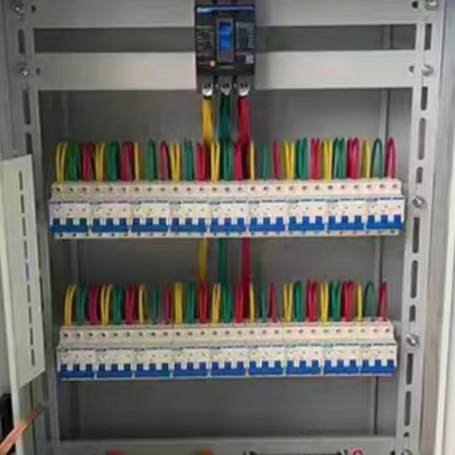 Stainless Steel Consumer Unit with Impact Resistance and Corrosion Protection for Coastal Residential Areas