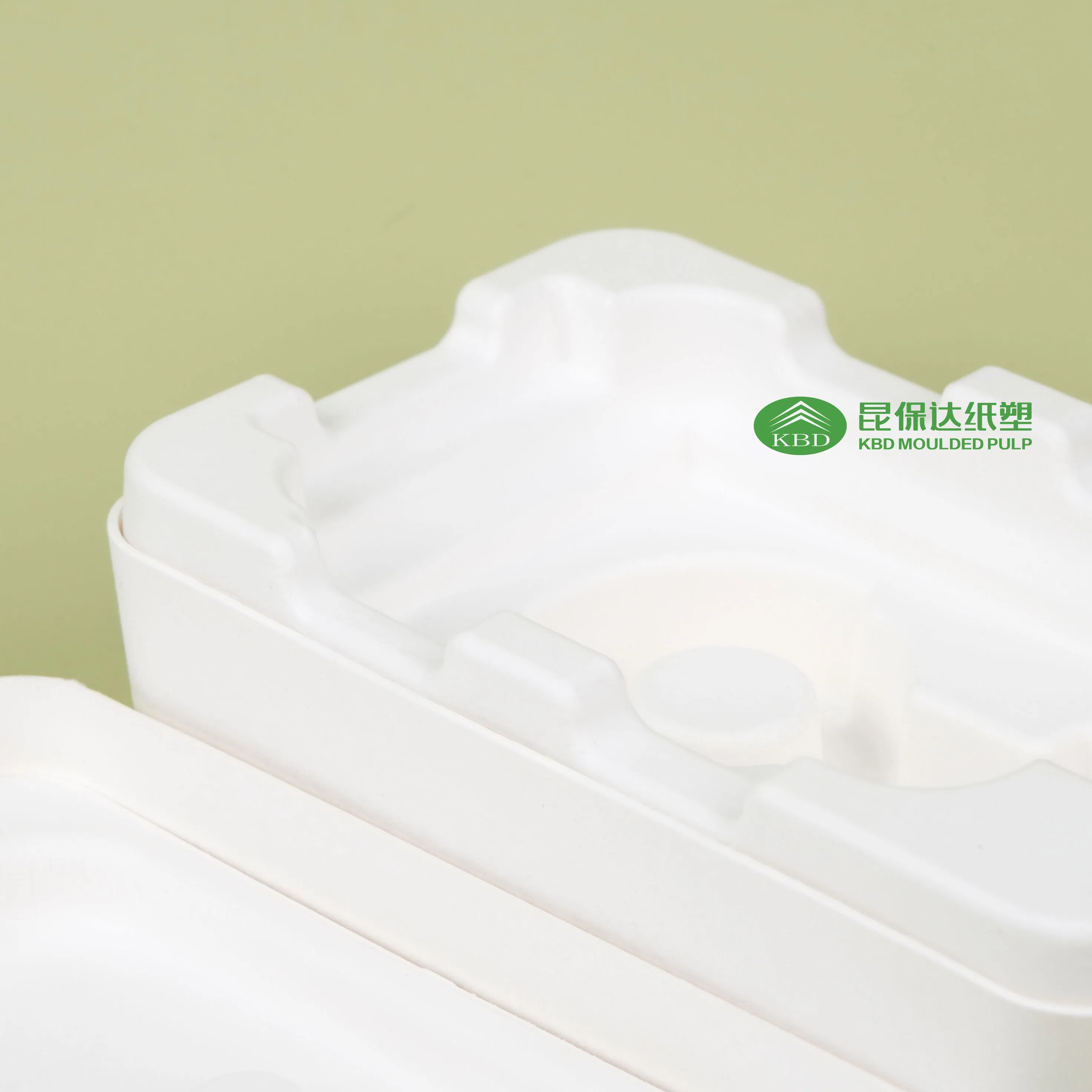 Sustainable Game Controller Packaging with Eco-Friendly Pulp Design