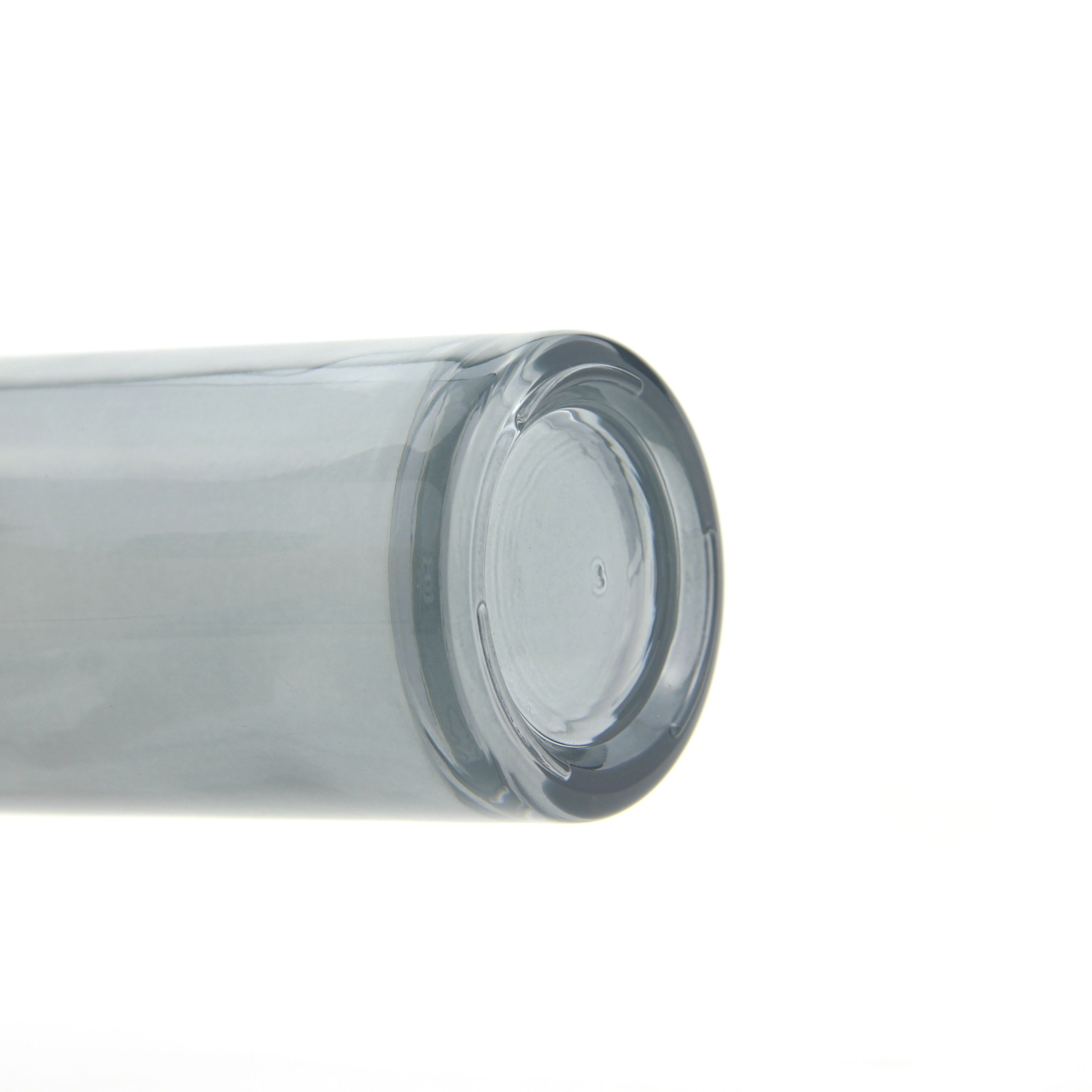 Glass bottle body