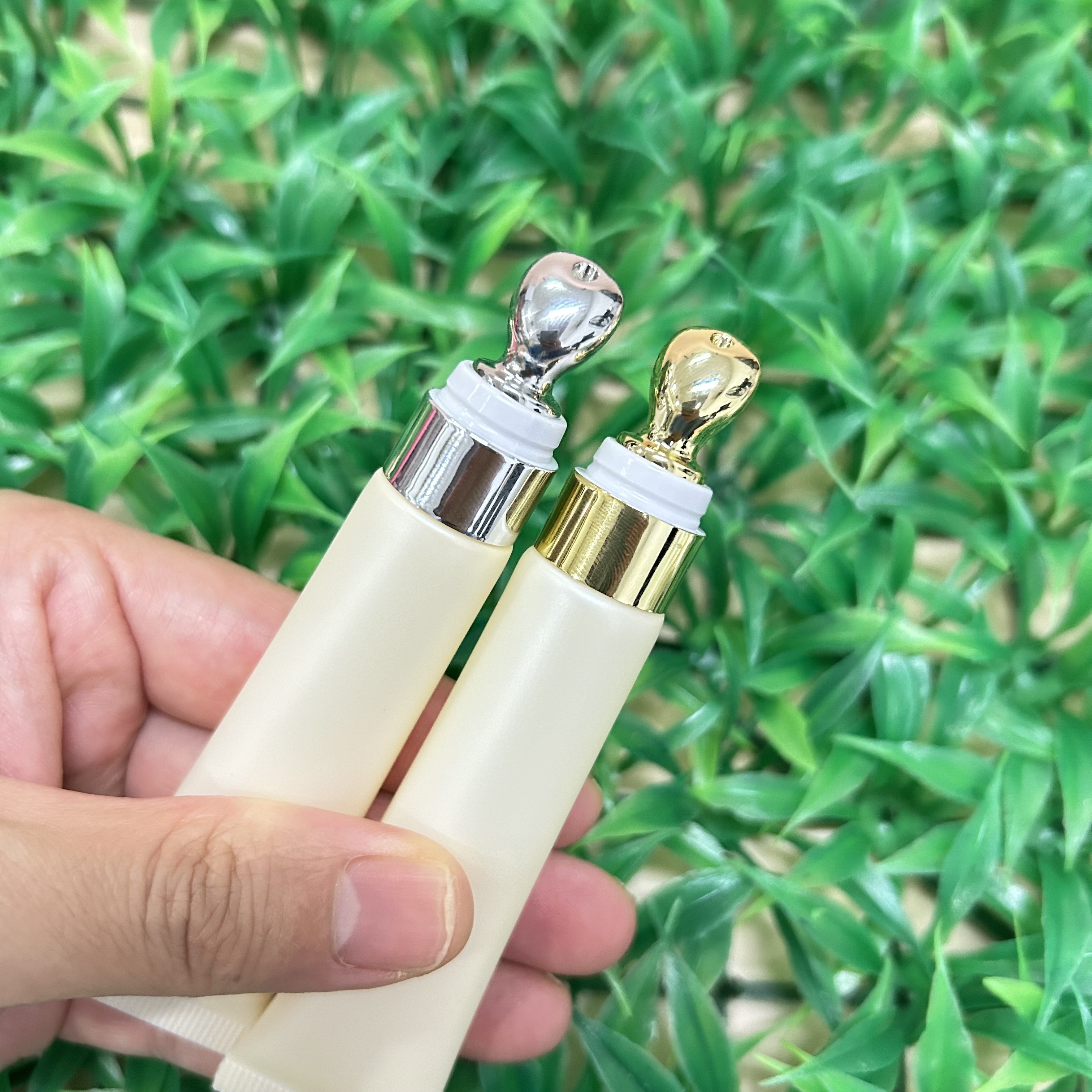 Private Label Metal Lip Applicator Packaging Vegan Custom Peptide Treatment