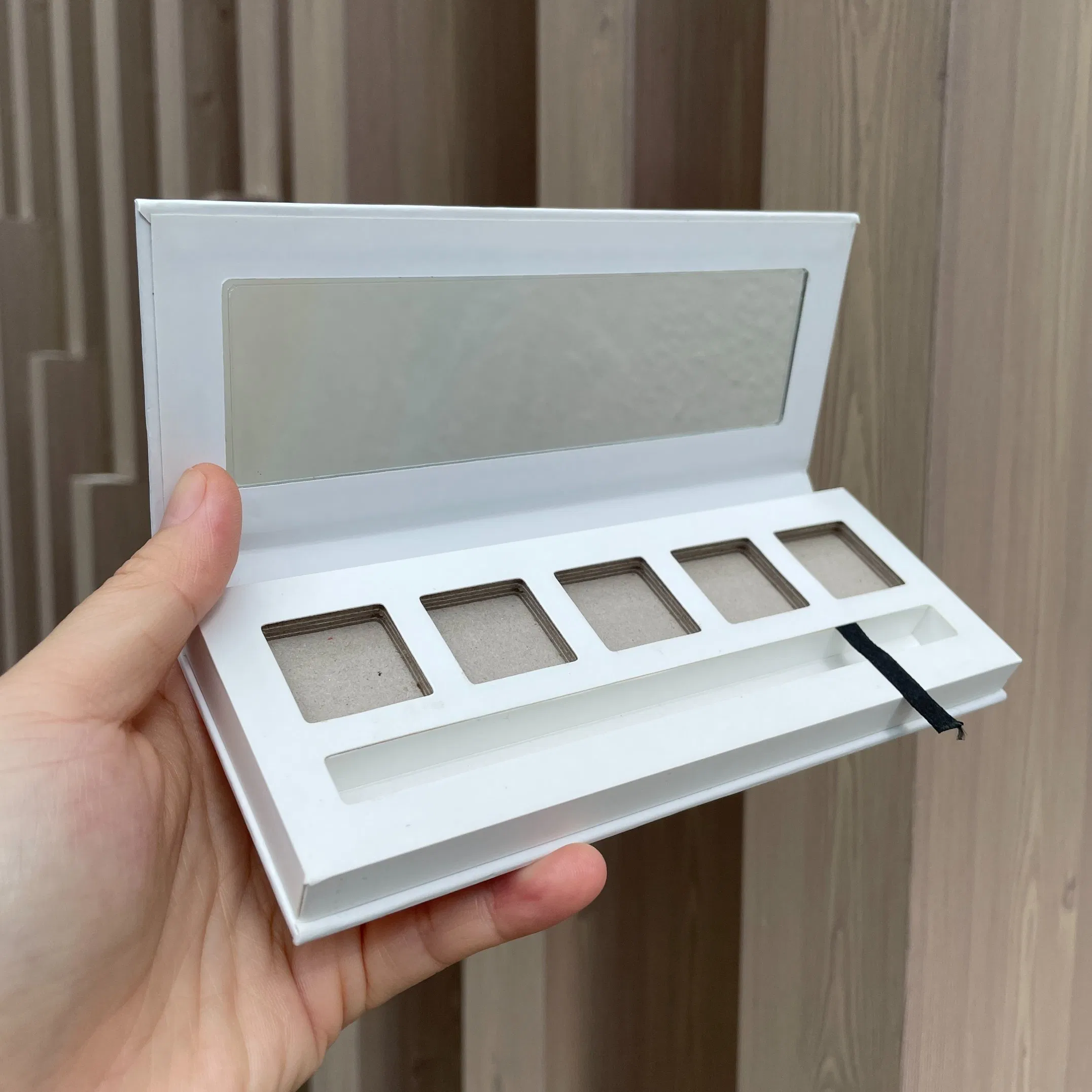 Firstsail Cheap Price Custom 5 Hole Magnetic Pans Empty Makeup Eyeshadow Palette White Cosmetic Paper Packaging Eye Shadow Case Pallet