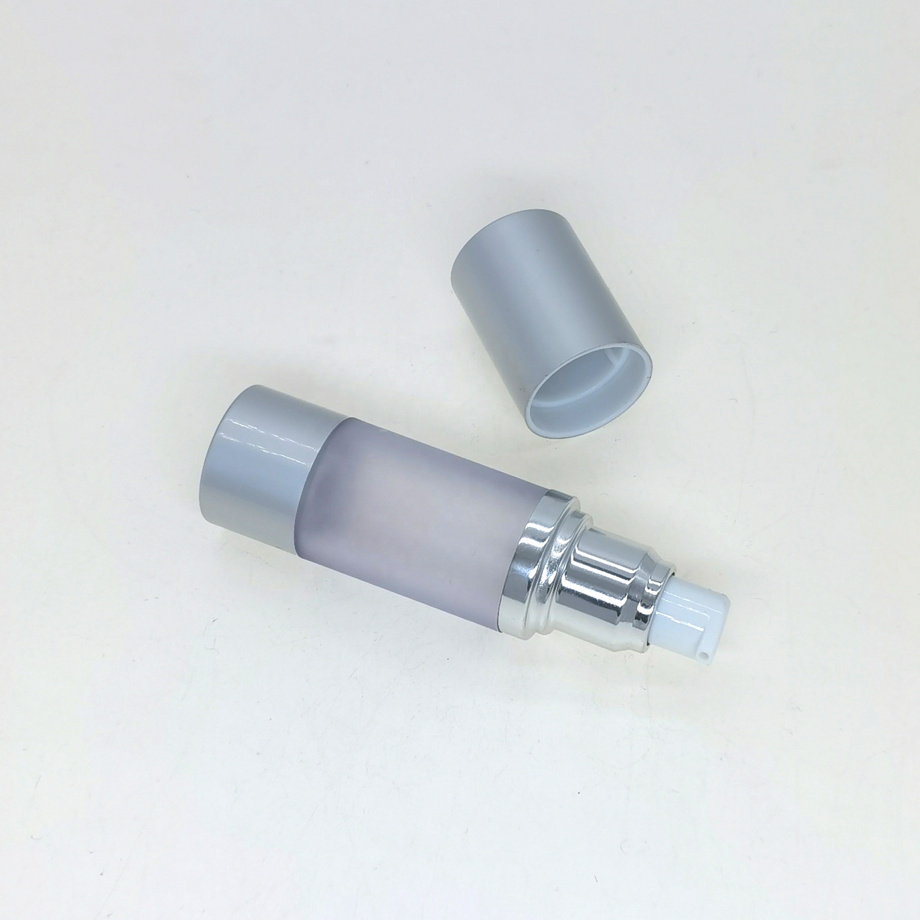 15ml 30ml 50ml 100 ml Luxury Shiny Silver Aluminum Cosmetic Frosted Plastic Spray Silver Airless Pump Bottle