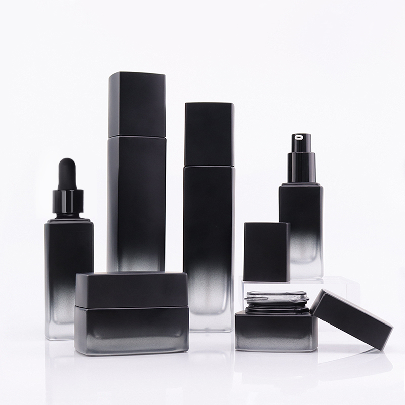 High Quality Glass Cosmetic Spray Bottles Black 100ml 120ml Beauty Glass Packaging for Lotion Cream