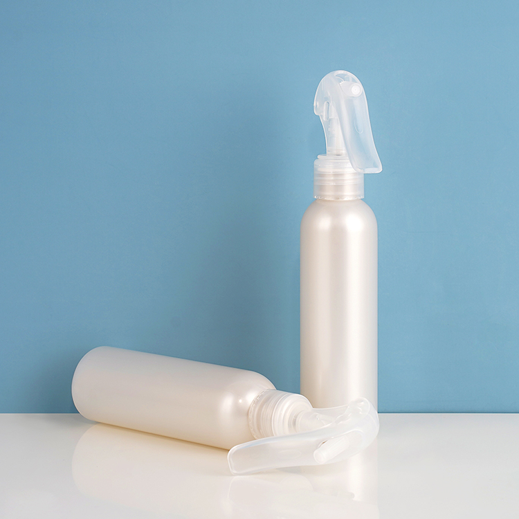 Ergonomic Trigger Sprayer Refillable Bottle Customized Hair Care Packaging with Squeeze Trigger for Cosmetic Hair Cream