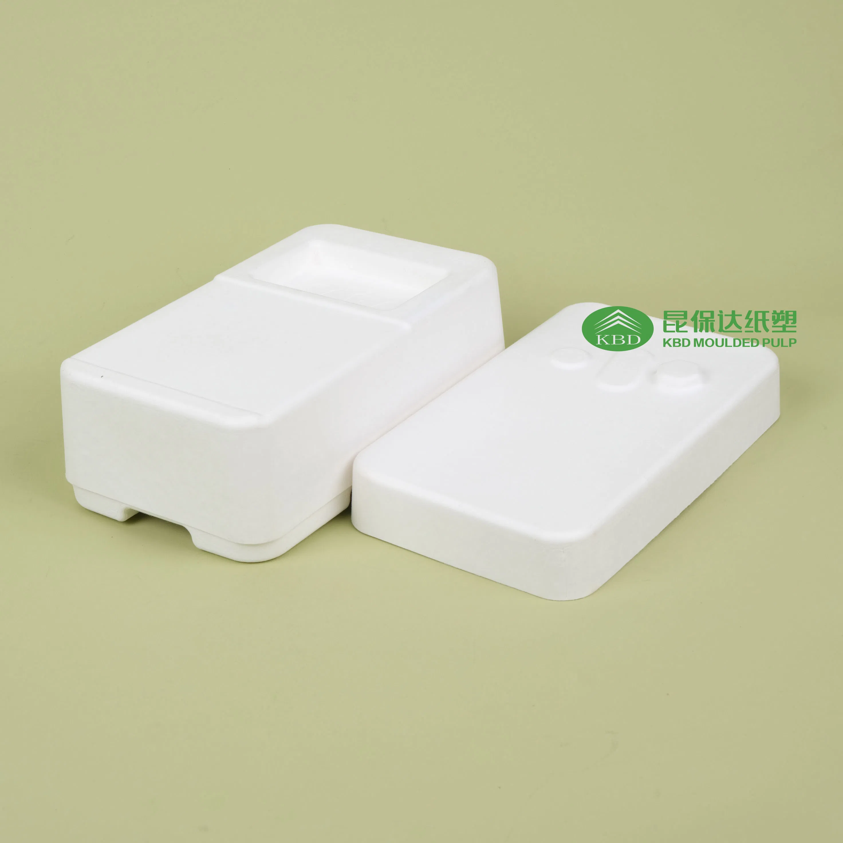 Sustainable Game Controller Packaging with Eco-Friendly Pulp Design