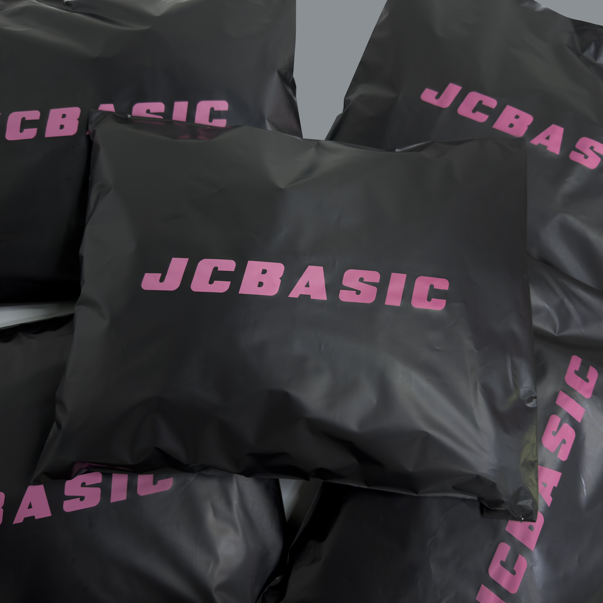 Manufacturer Biodegradable Frosted Poly Mailer Compostable Polymailer Shipping Bag Mailing Matte Courier Bag For Clothes