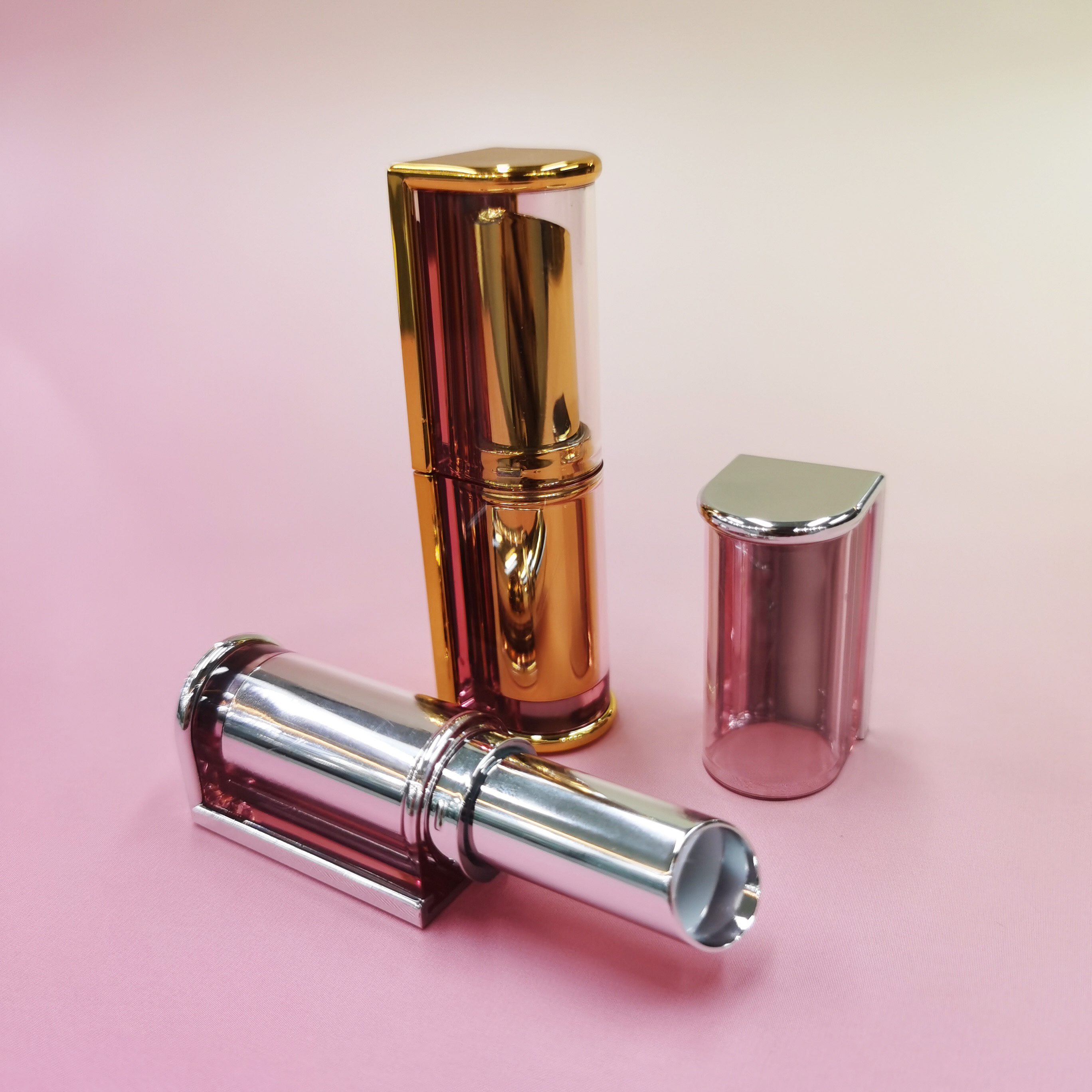 New Style Hot Selling Fashion Design Cosmetic Packaging Makeup Plastic Tube Injection Color Lipstick Tubes Luxury