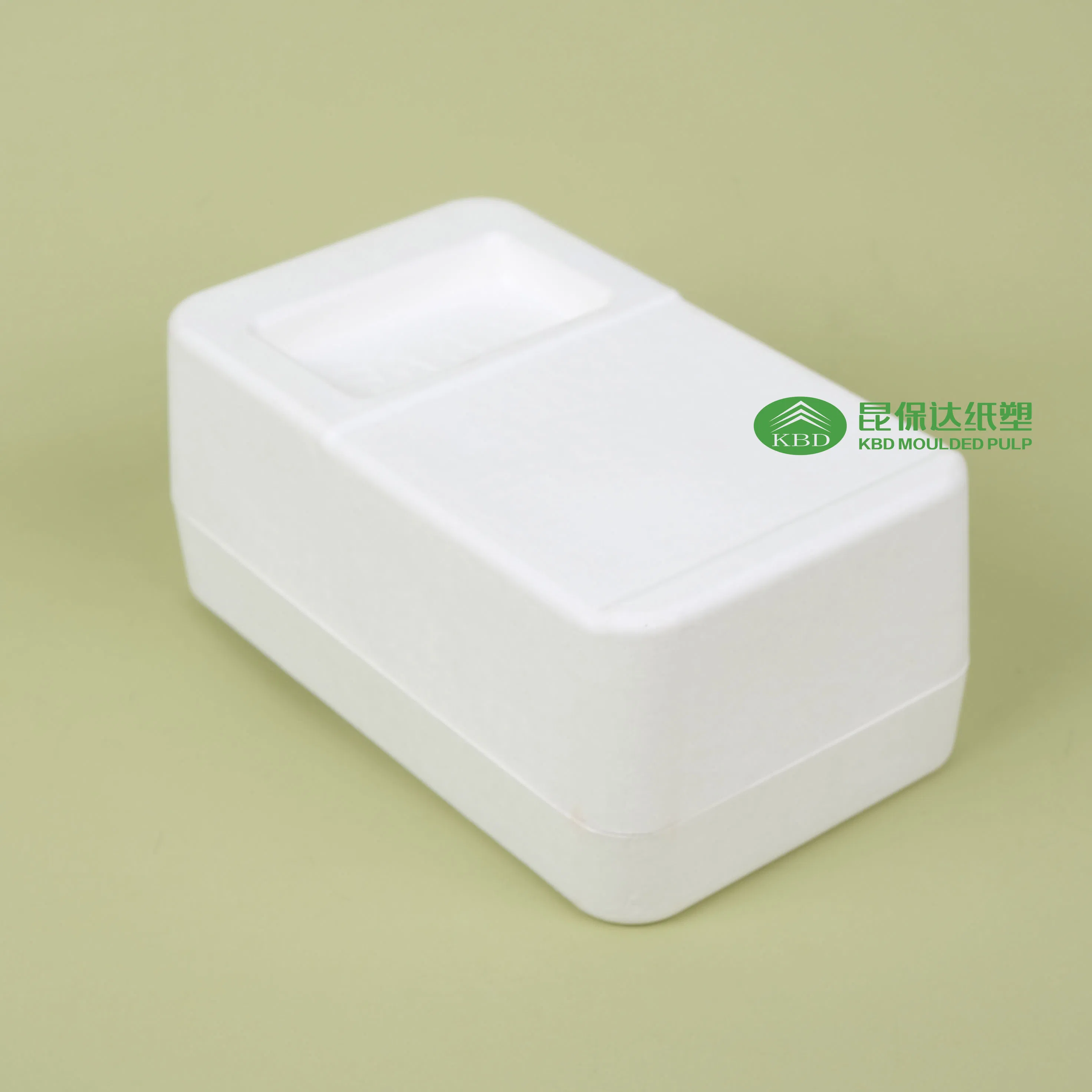 Sustainable Game Controller Packaging with Eco-Friendly Pulp Design