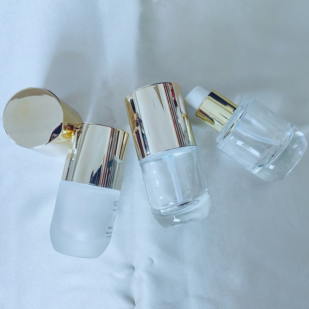 High Quality Cosmetic Packaging Clear Small Lotion Pump Bottle 30ML Glass Frosted Empty Liquid Foundation Bottles