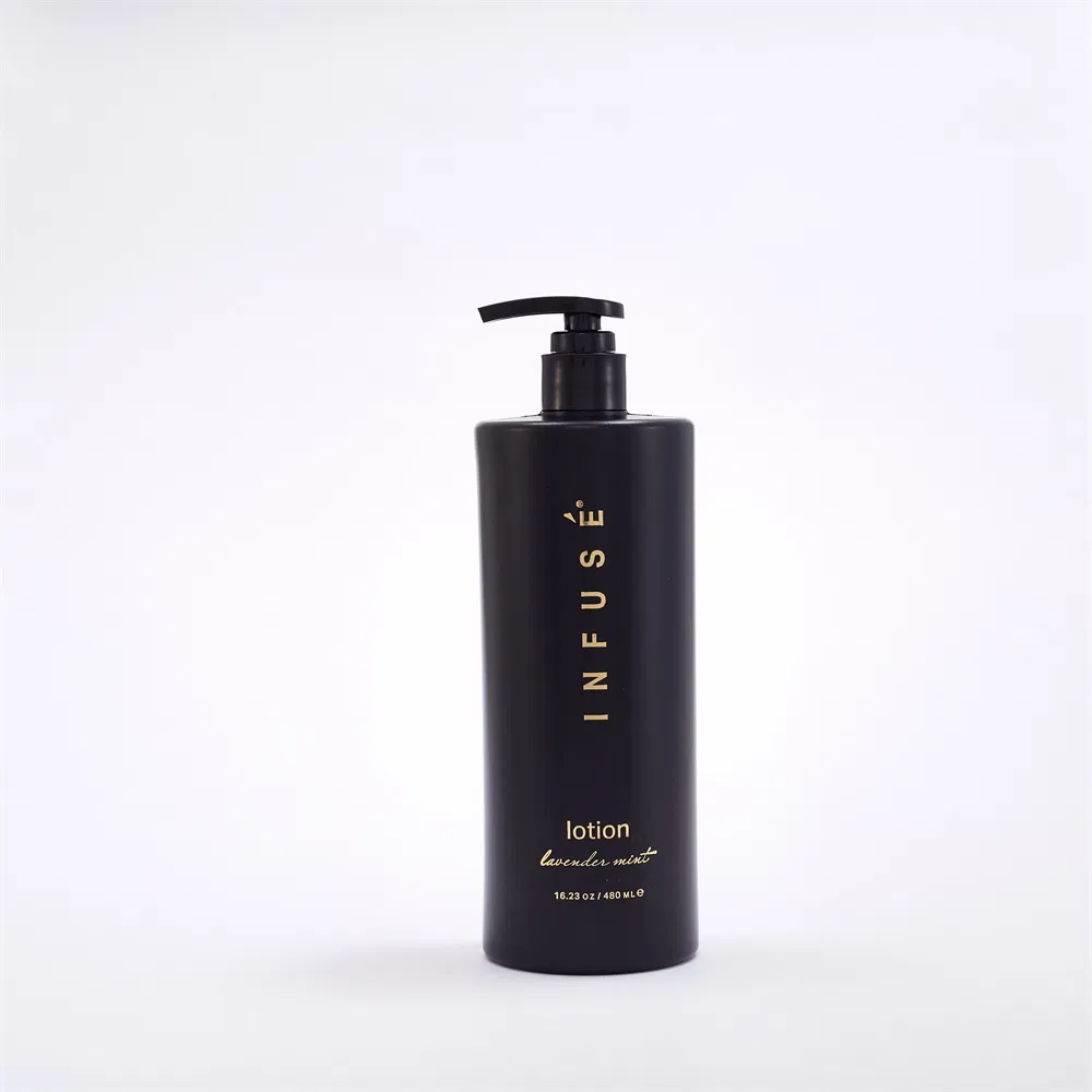 Minimalist Hotel Packaging 6