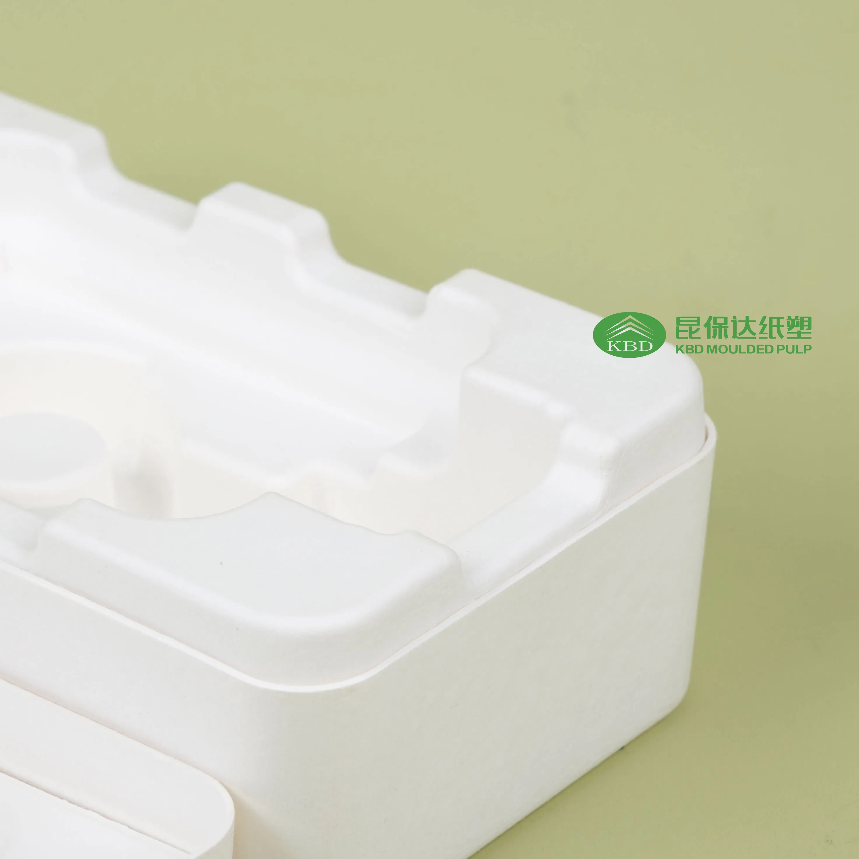 Sustainable Game Controller Packaging with Eco-Friendly Pulp Design