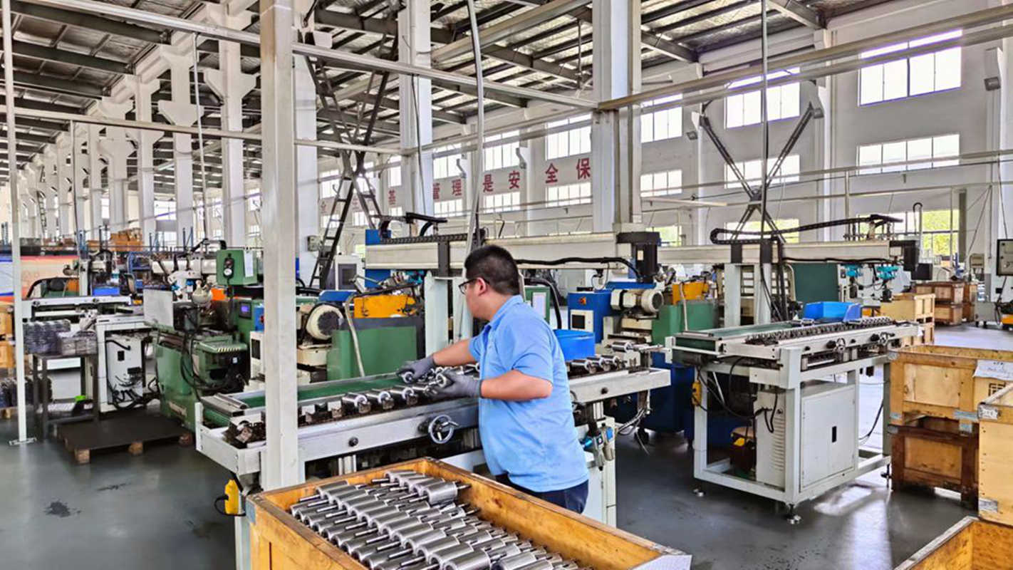 CNC Grinding Machine — surface and profile grinding for precision gears