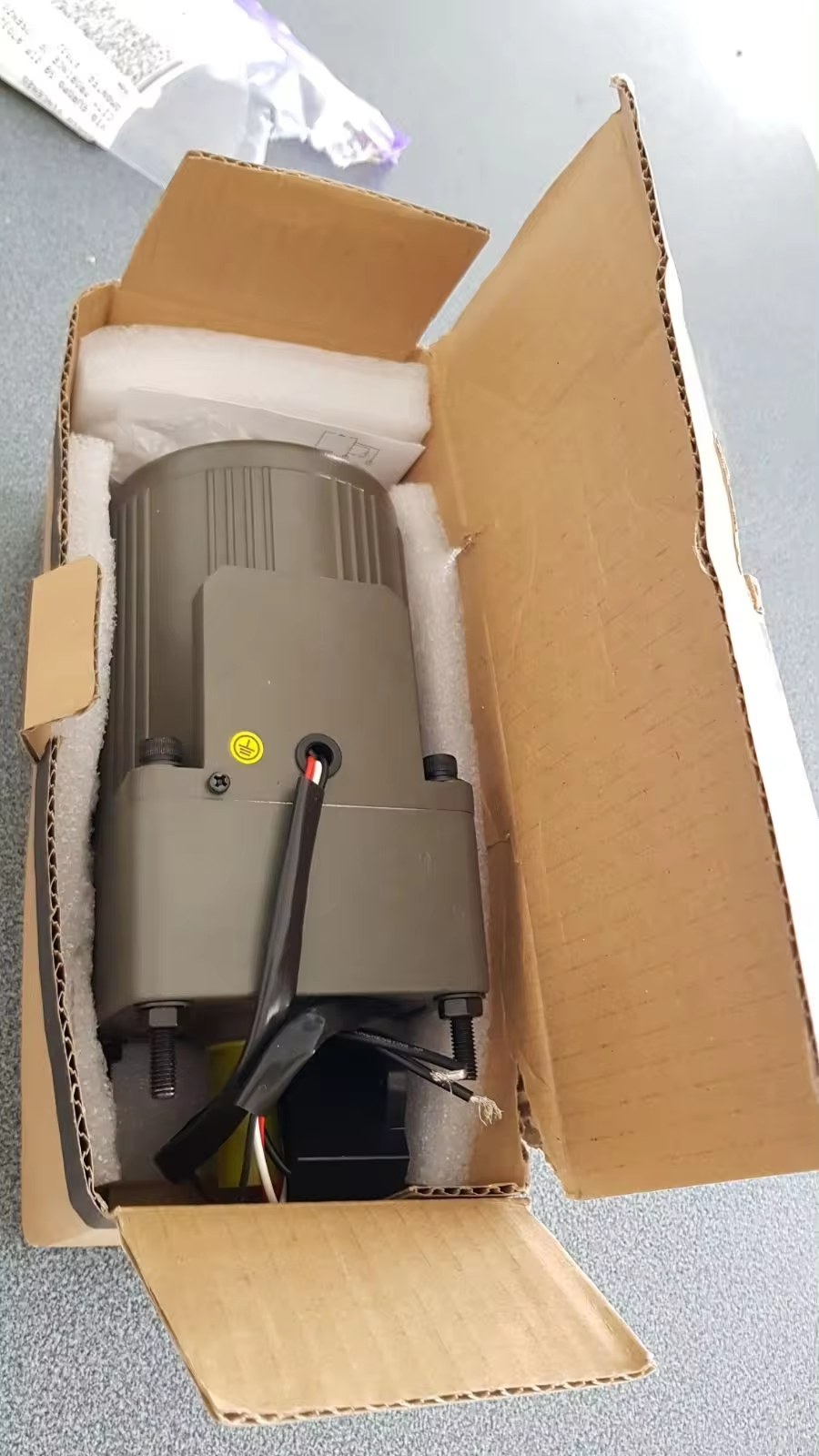 15W~750W Single/Three Phase 3IK15GN 3RK15GN Hollow Shaft AC Right Angle Gear Motor Controller for Fan Boat Use Commutation Brush