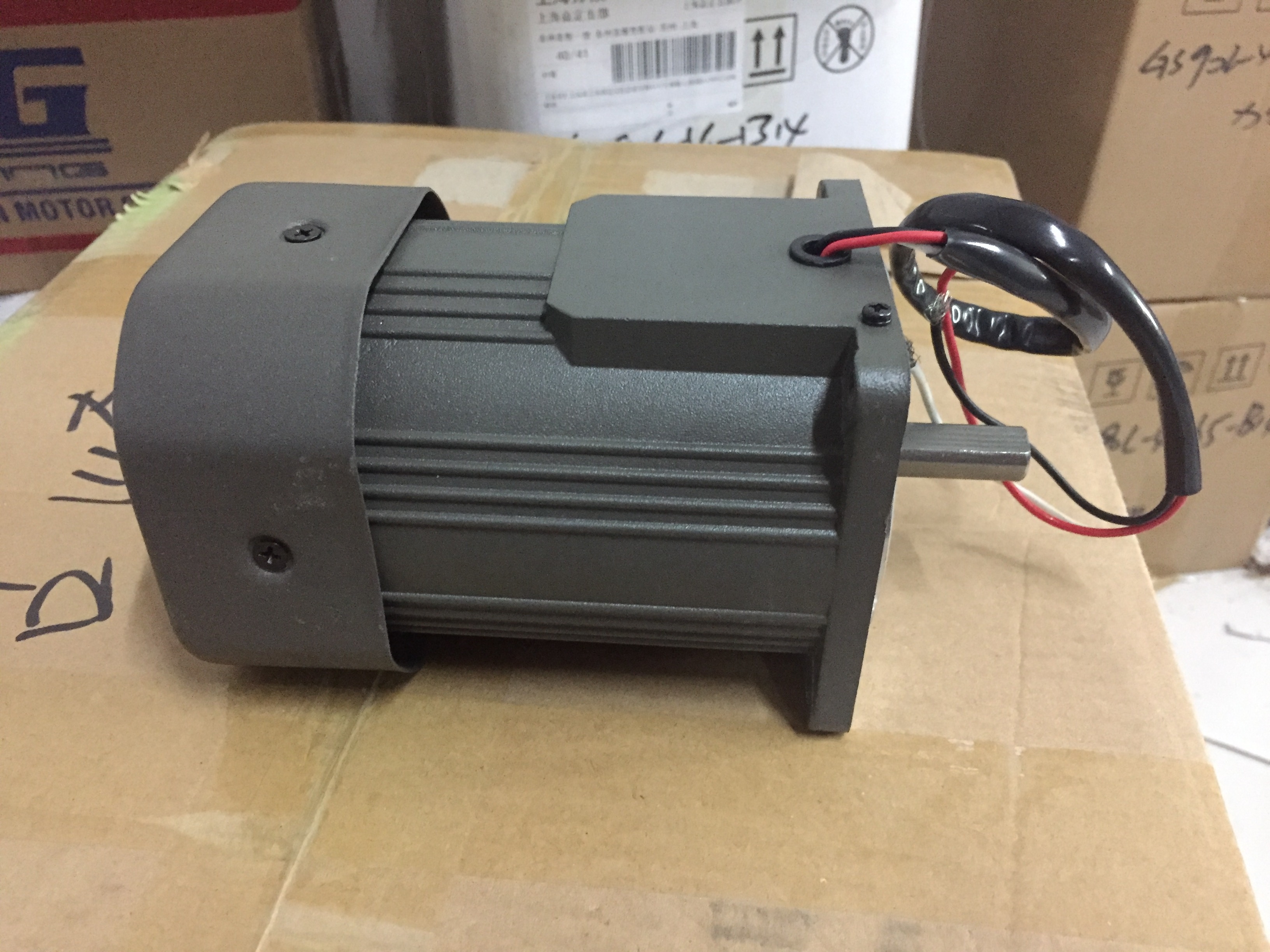 1200-1550rpm 60W 90mm DC Brush Gear Motor 5IK60GN 5RK60GN High Precision Speed & Position Control 24V for Fan Boat Applications