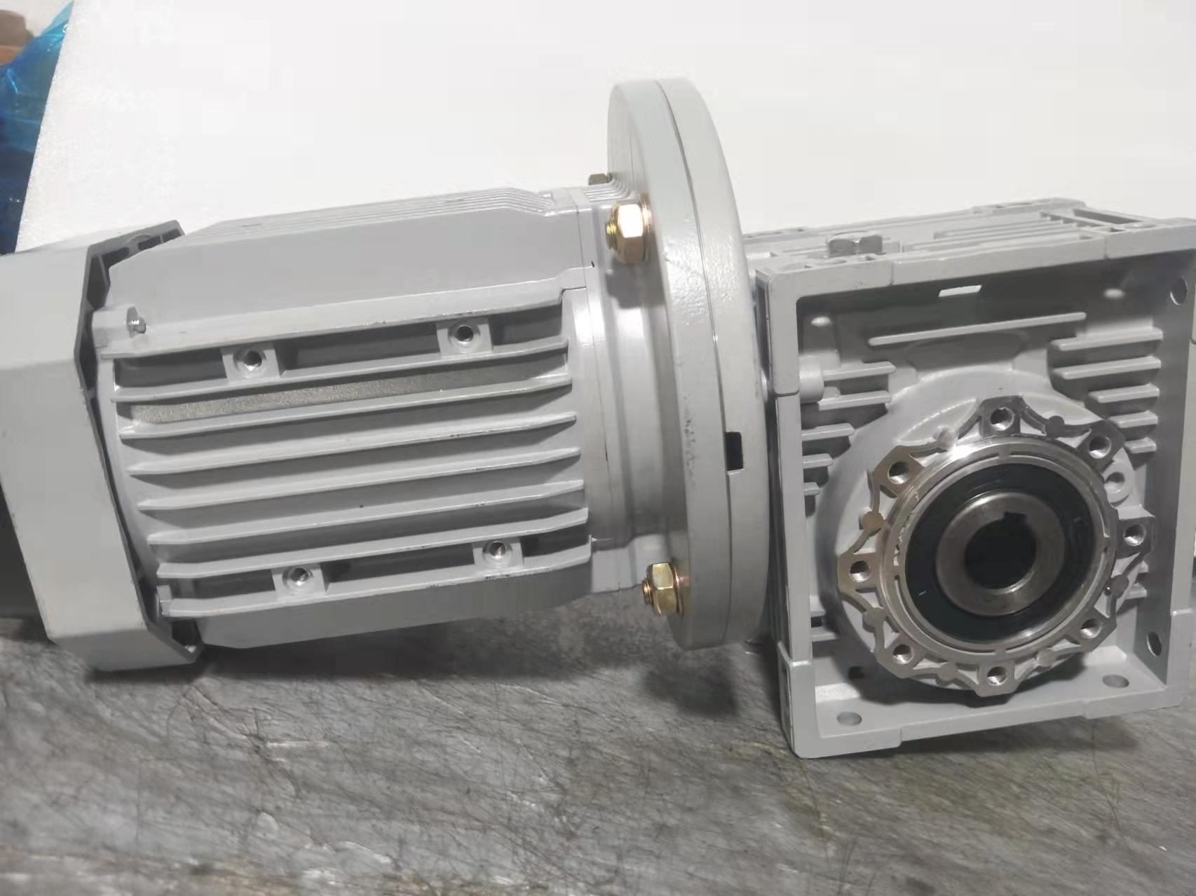 NMRV030-25//63B5 6312 Right Angle Hollow Output Reducer Single-Phase 0.12kw 0.18kw 0.25kw Motor Connected Worm Gearbox Packing