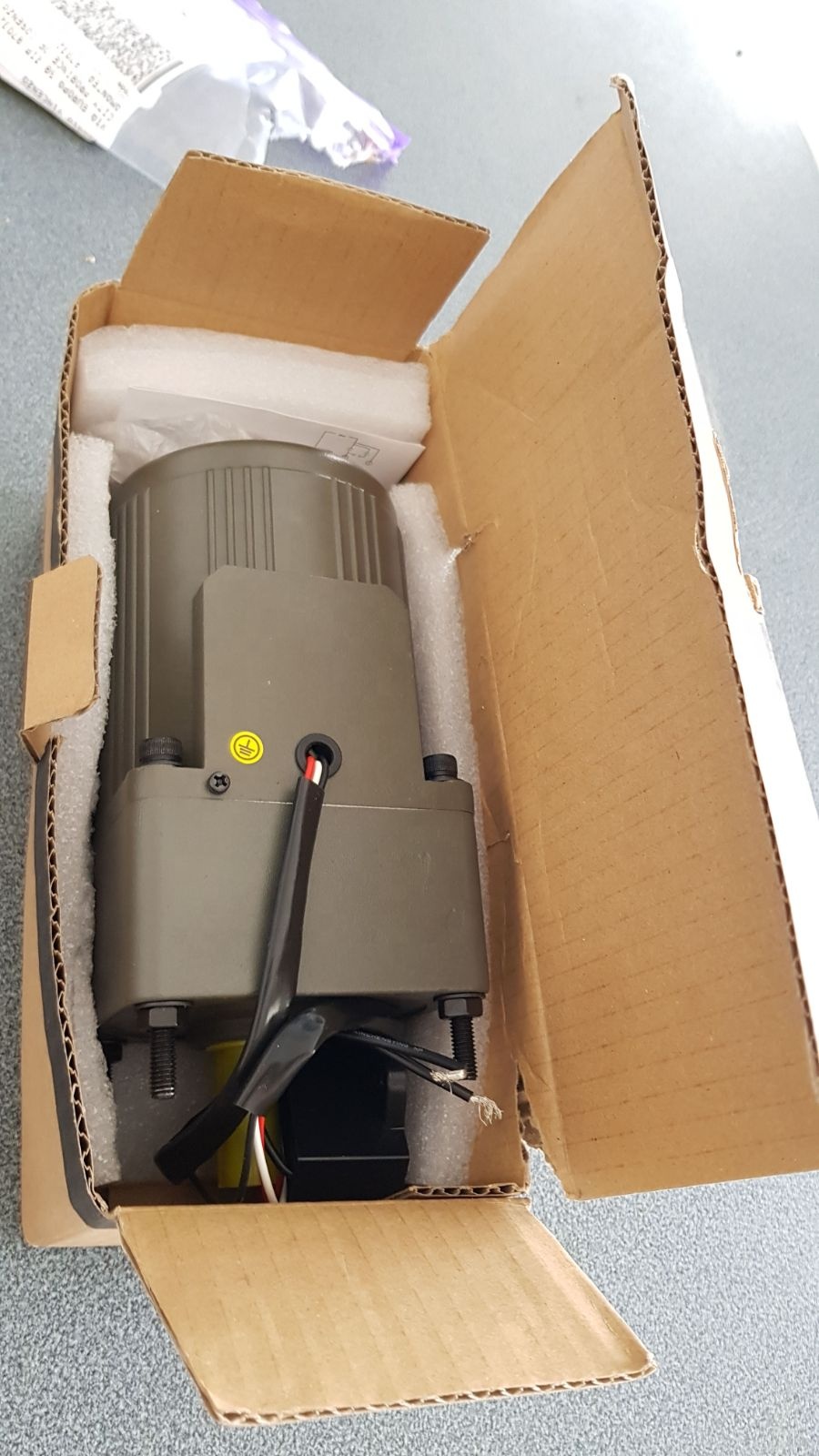 TQG Z5D40-24 Mini Electric Motor Transmission Gear Reducer 40W 24V Brushless Commutation Spiral Bevel Gearbox China Supplier