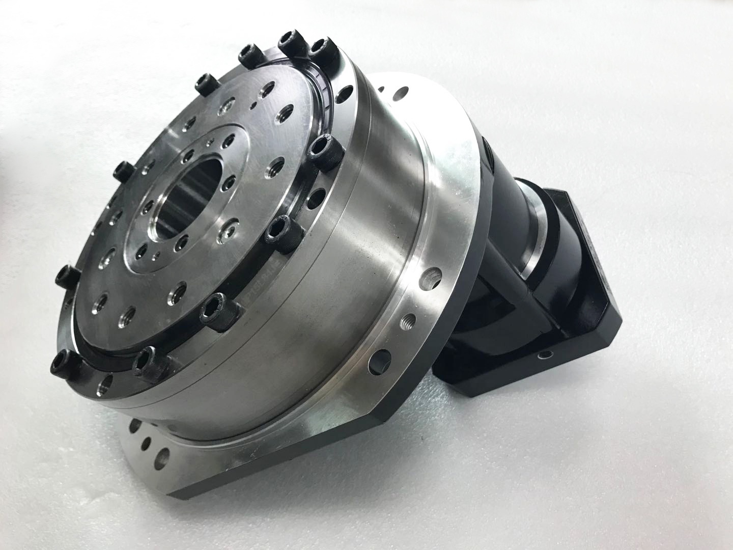 RV-320CM High Quality and More Economical Price Cycloidal Speed Reducer for Industrial Robotics Arms Joints High Torque Gearbox