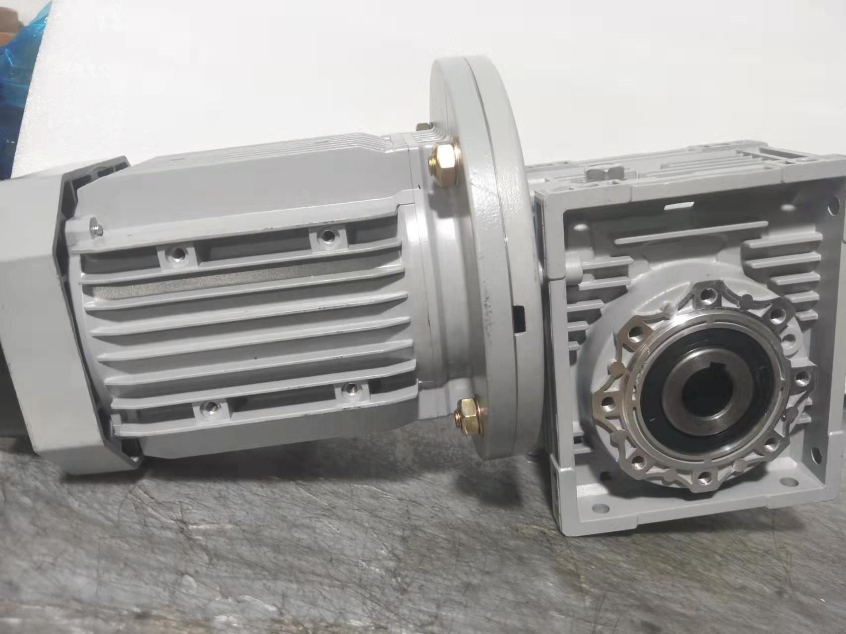 TQG Best Selling Single-Phase Power Transmission Parts Aluminum Nmrv030 Non-rusting Large Output Torque Worm Gear Motor Reducer