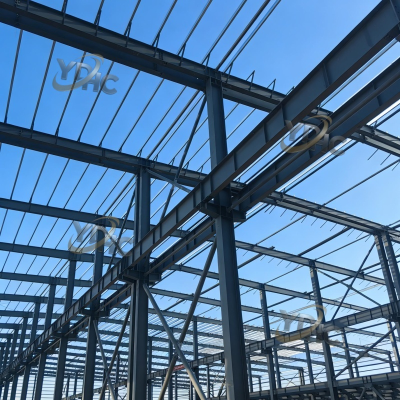 Diseño de edificio escolar y universitario de estructura de acero prefabricada de varios pisos con aulas modulares