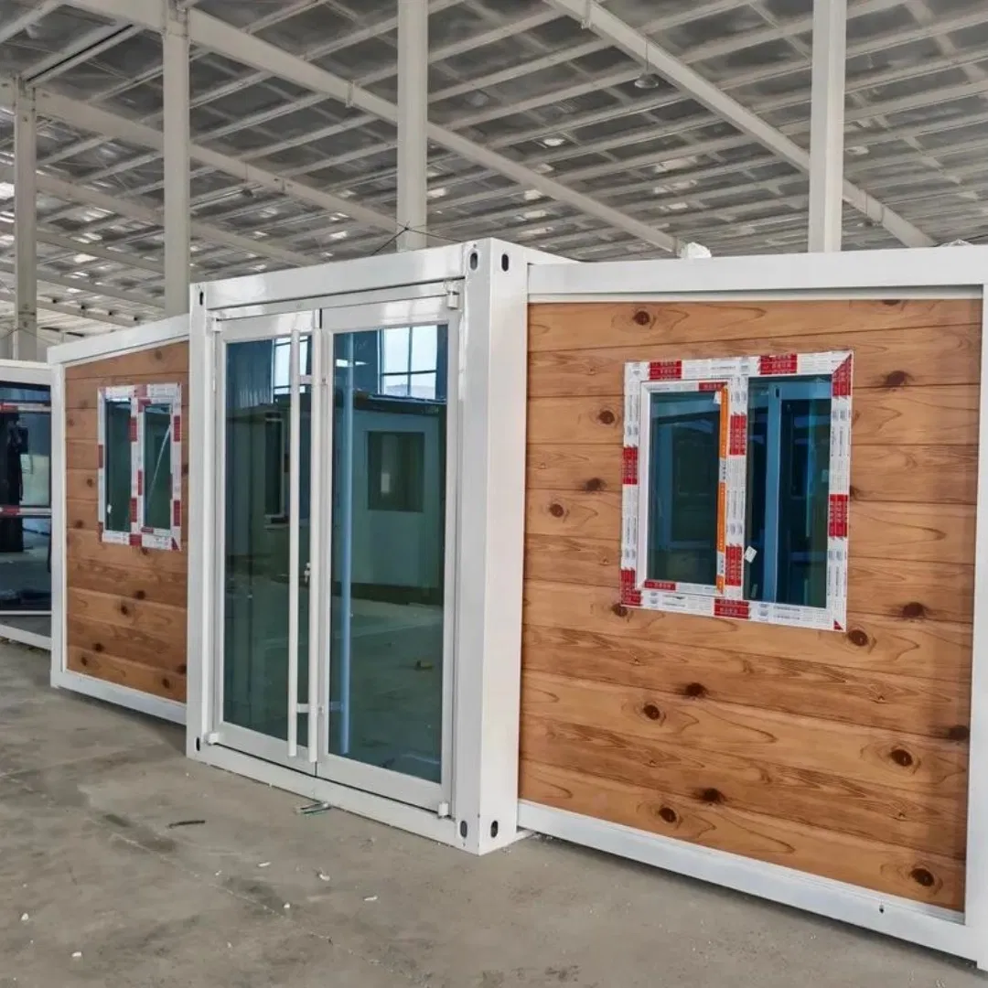 Casa Modular Sellada para el Clima con Dos Secciones Laterales Expandibles para Uso Temporal o Permanente Versátil