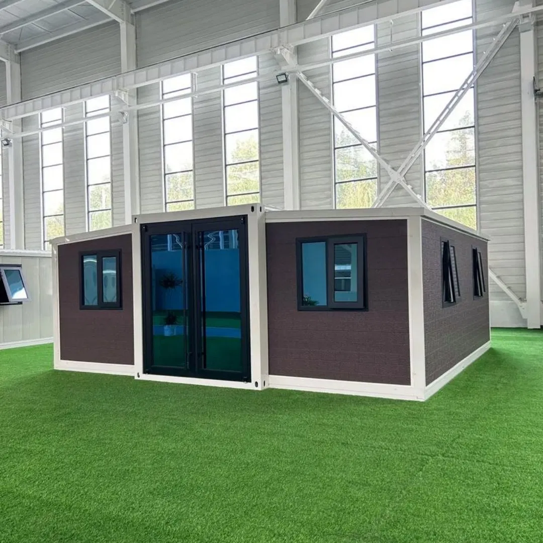 Casa Modular Sellada para el Clima con Dos Secciones Laterales Expandibles para Uso Temporal o Permanente Versátil