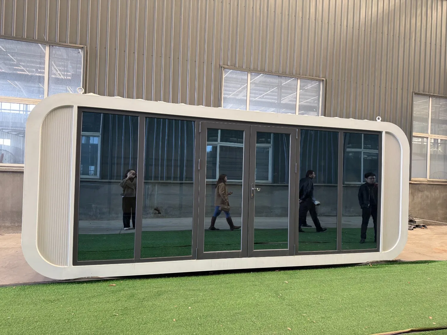 Casa de Acero Moderna con Balcón, Casa Contenedor de Lujo, Cobertizo de Jardín, Casa Prefabricada, Casa Pequeña en Forma de Cápsula, Cabaña de Manzana, Casa Modular Prefabricada