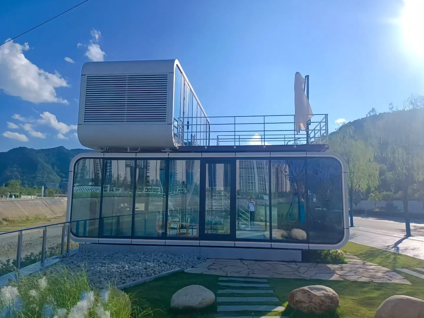 Casa Modular Energéticamente Eficiente para una Vida Sostenible