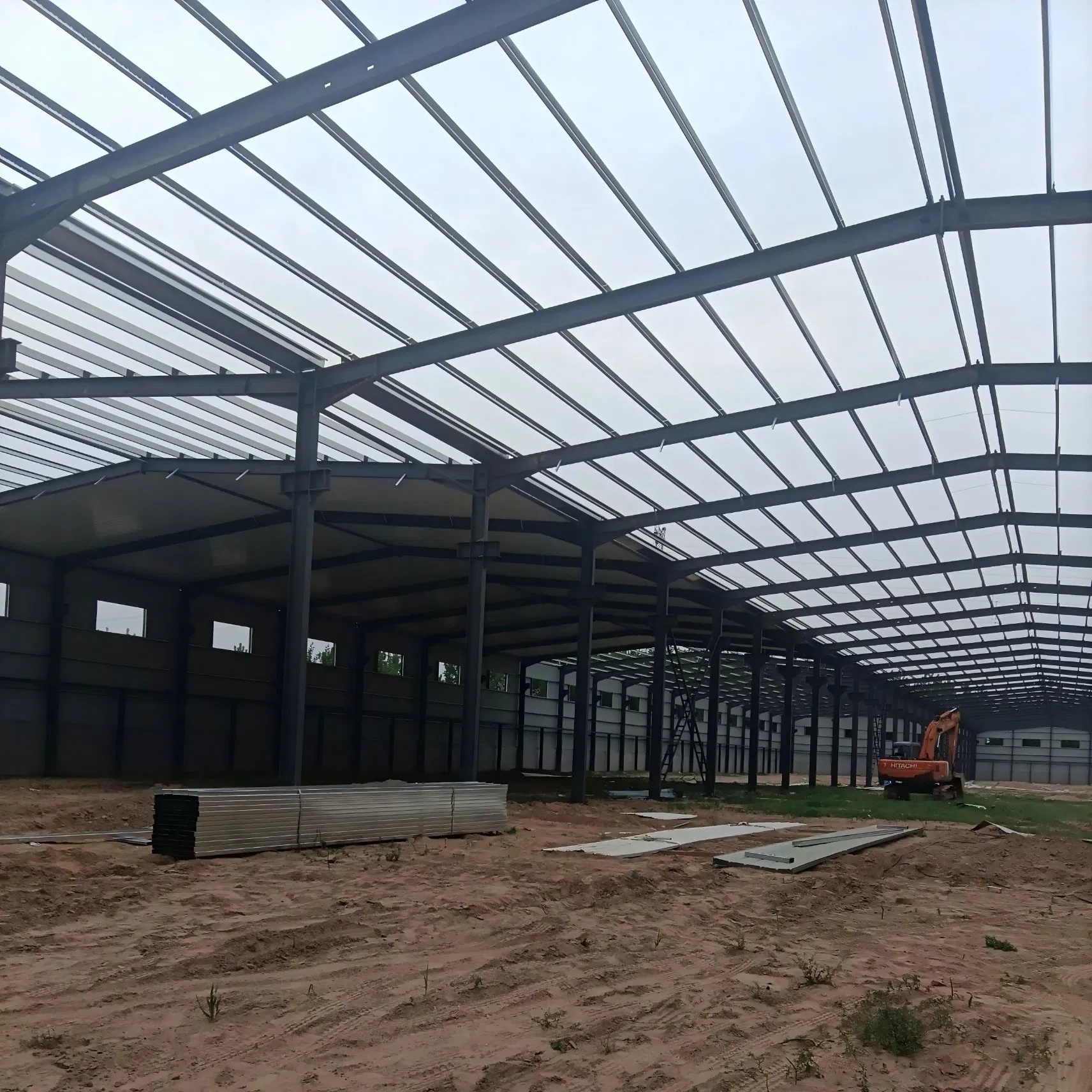 Edificio modular prefabricado de múltiples pisos con truss de acero aislado y personalizado RS-C9990