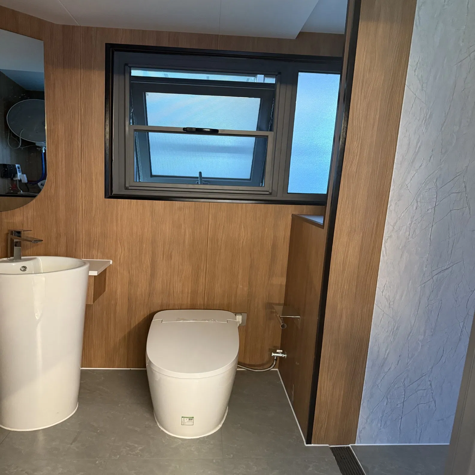 Aplicación de material ecológico para edificio modular ignífugo para hotel