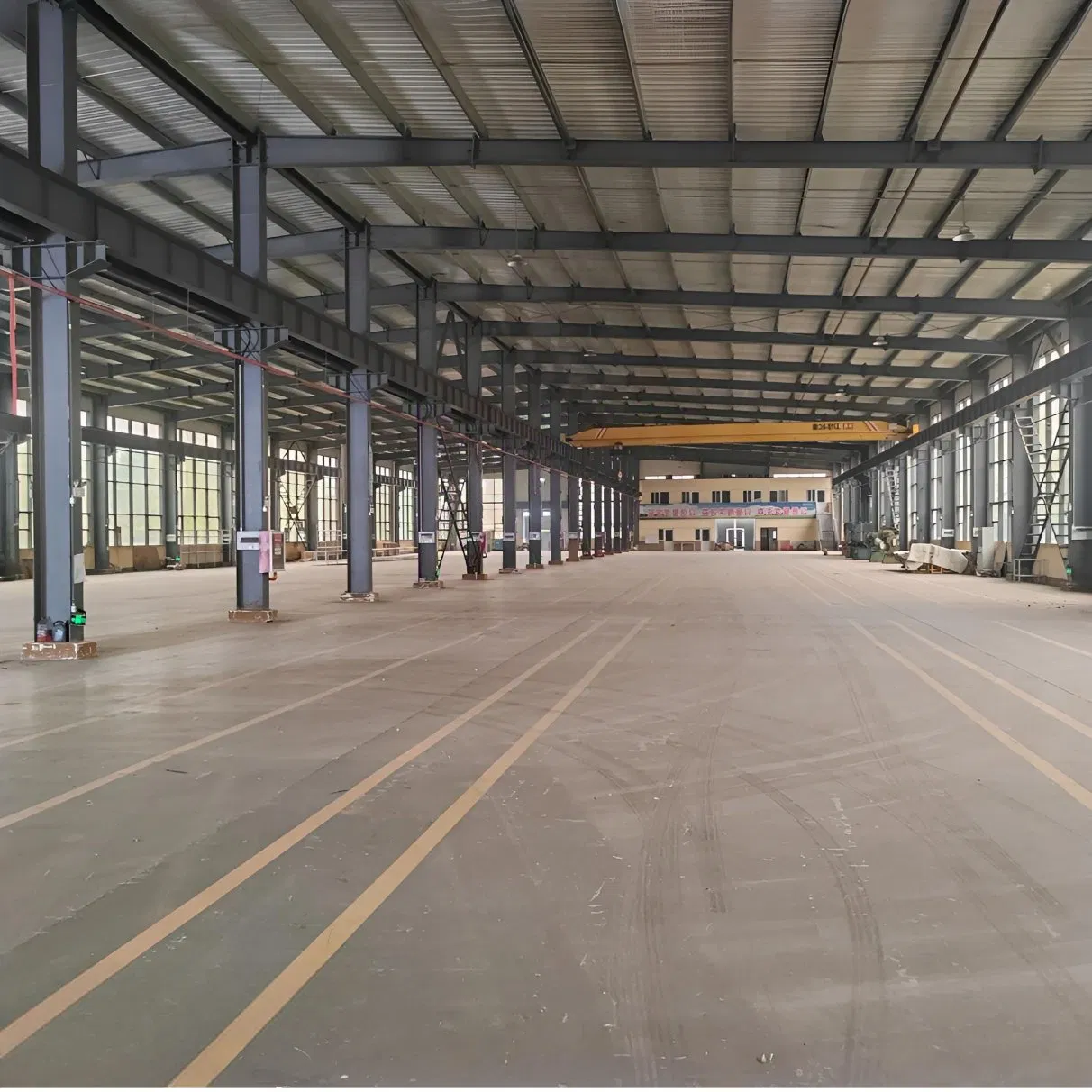 Fabricar Conexión de Tornillo Construcción de Edificios Prefabricados Personalizados Estructura de Acero Truss Marco RS-C9990