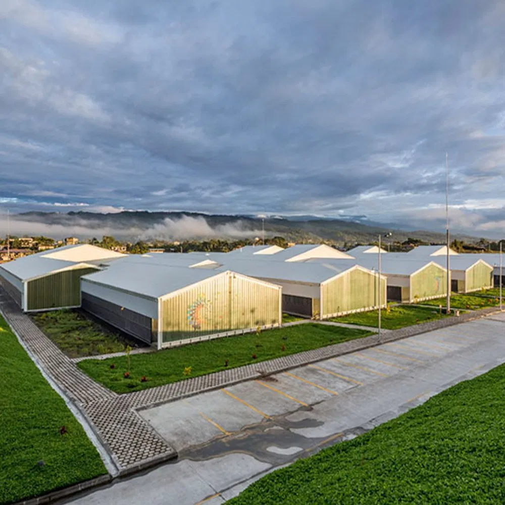 Instalación fácil de material de construcción de estructura de acero, viga H personalizada, edificio modular prefabricado de acero de múltiples pisos