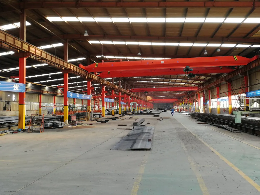Almacén de Materiales de Acero