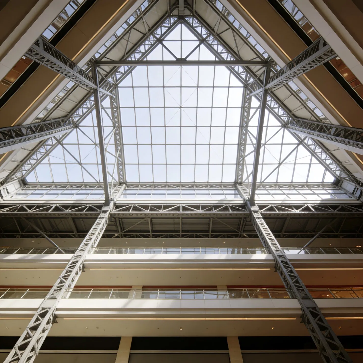 Diseño de Estructuras de Acero Construcción Modular de Gran Espacio Edificio Comercial