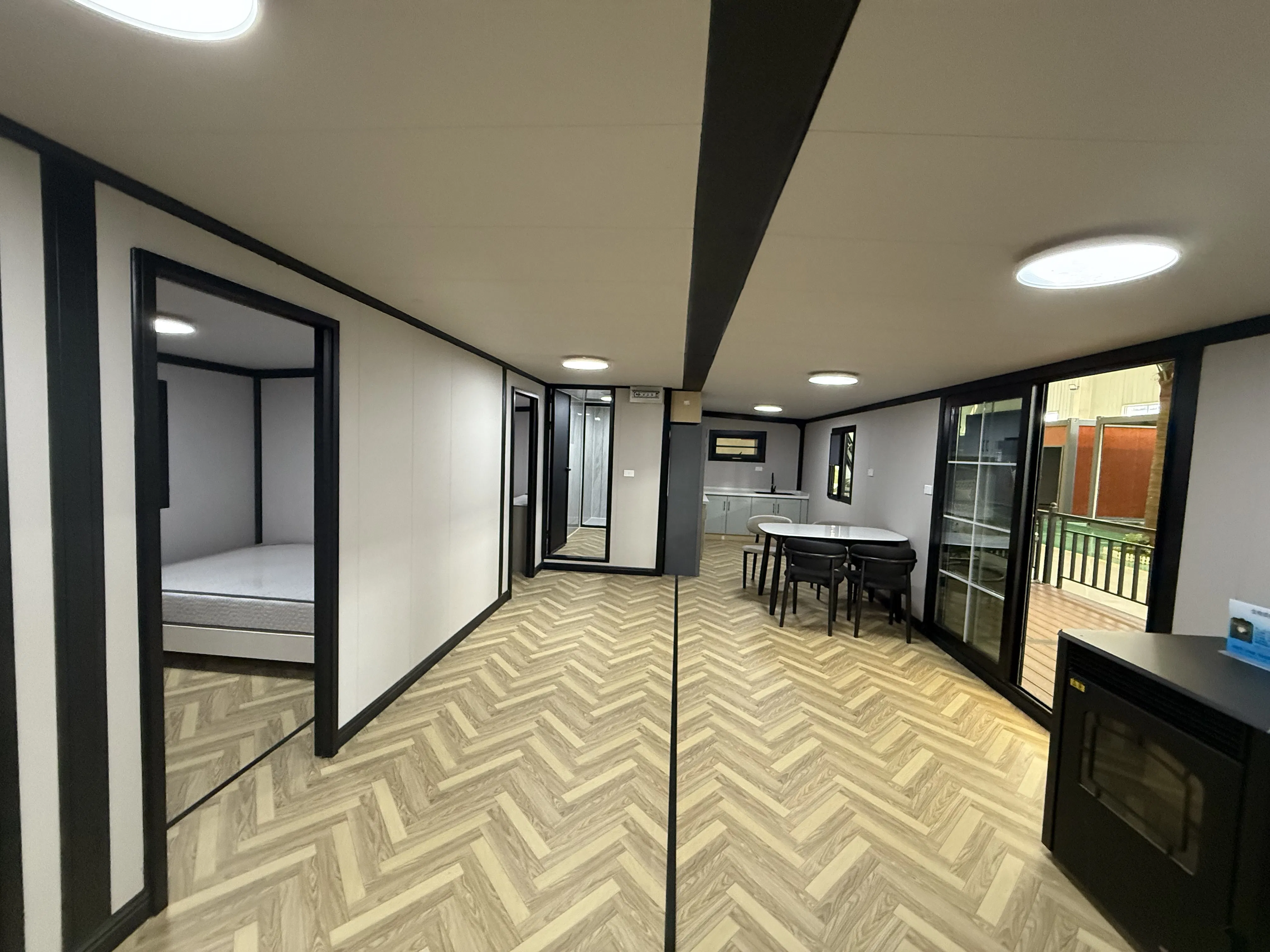 Casa Pequeña Modular Prefabricada Duradera con 3 Dormitorios y Conveniencia de Baño