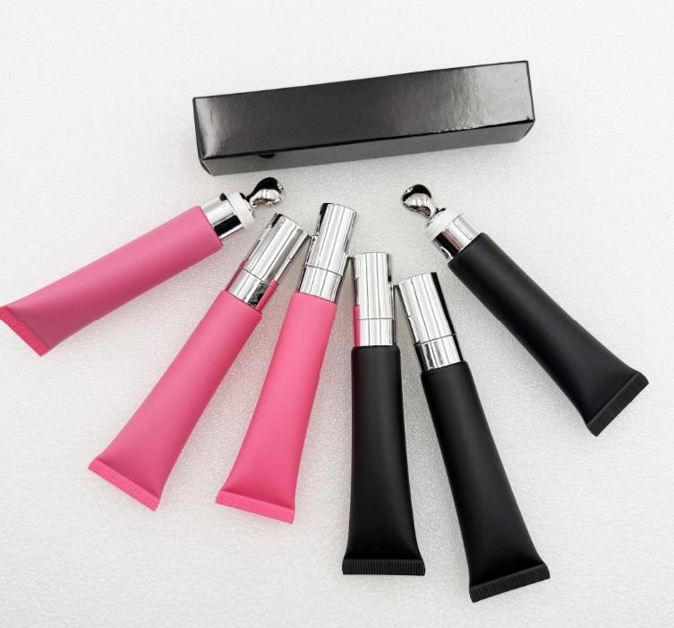 Private Label Wholesale Squeeze Tube Keychain Lip Oil Organic Vegan Long Lasting Moisturizing Lip Plump Oil Tint