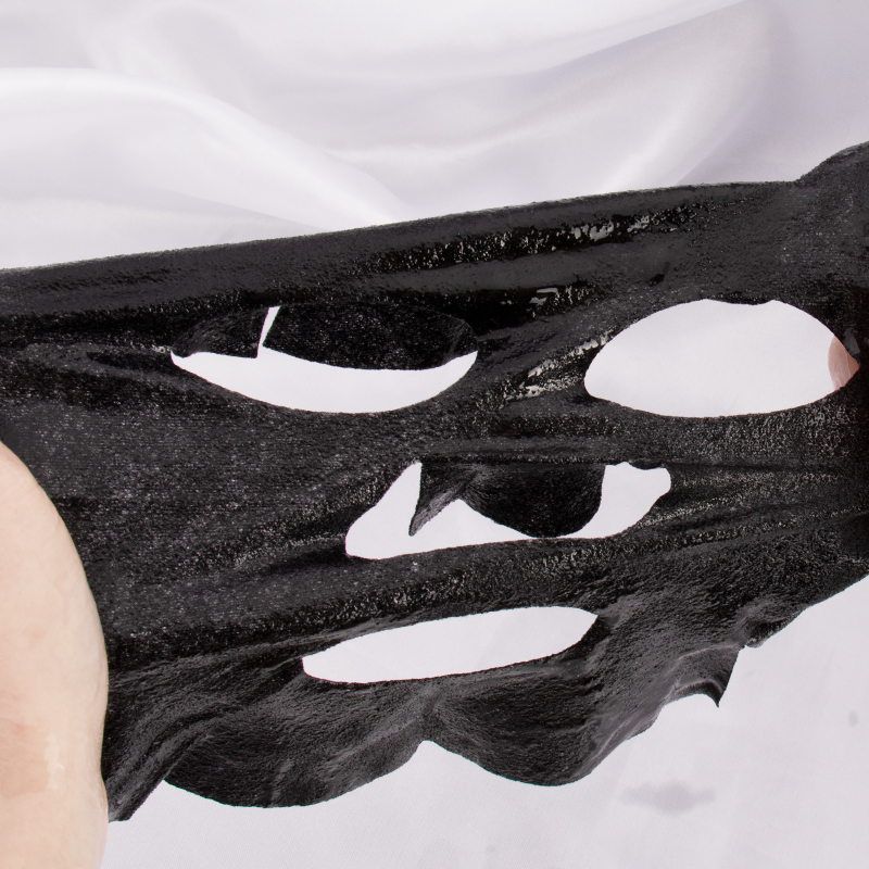 Bamboo charcoal face mask